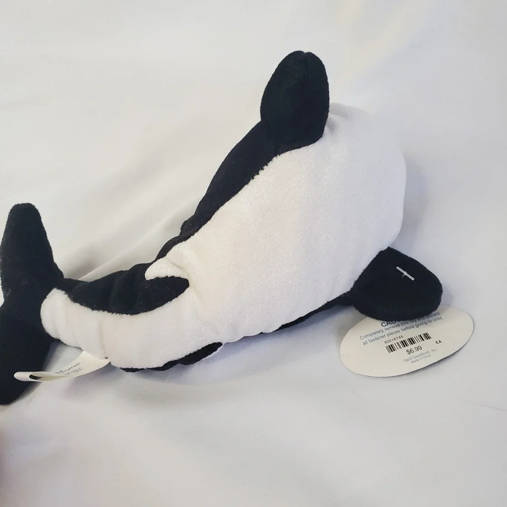 SeaWorld Shamu Orca Plush Stuffed Animal Black White Killer Whale 9 Inch Nwt
